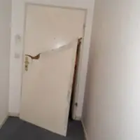 Einbruchsoforthilfe und Reparatur von Tür